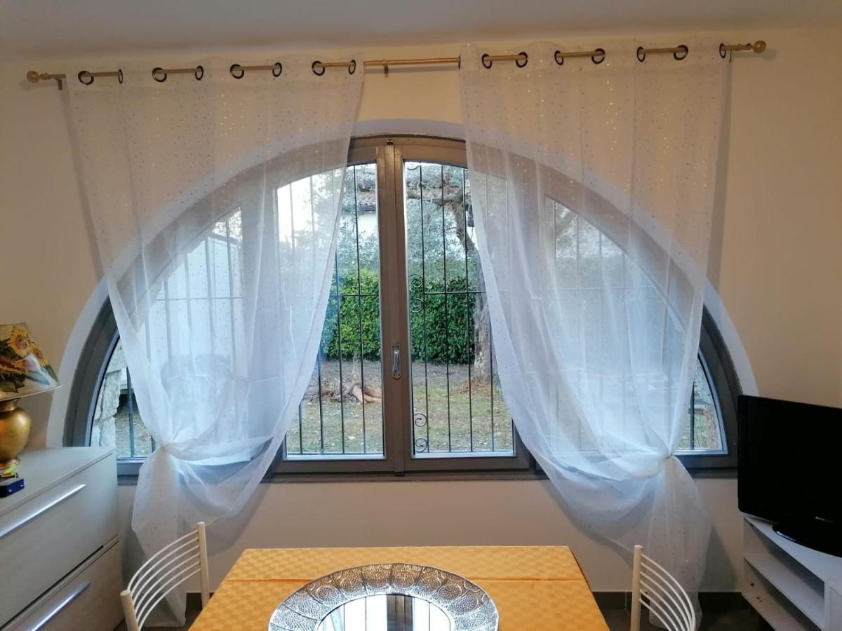 Villa La Magnolia - Private Beach Access, Garden, Views Lazise Ngoại thất bức ảnh