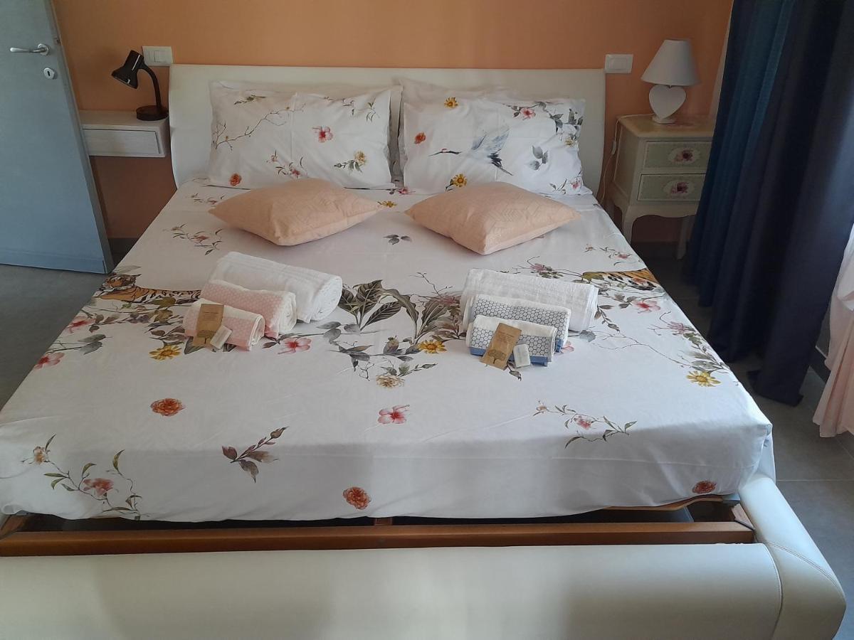 Villa La Magnolia - Private Beach Access, Garden, Views Lazise Ngoại thất bức ảnh