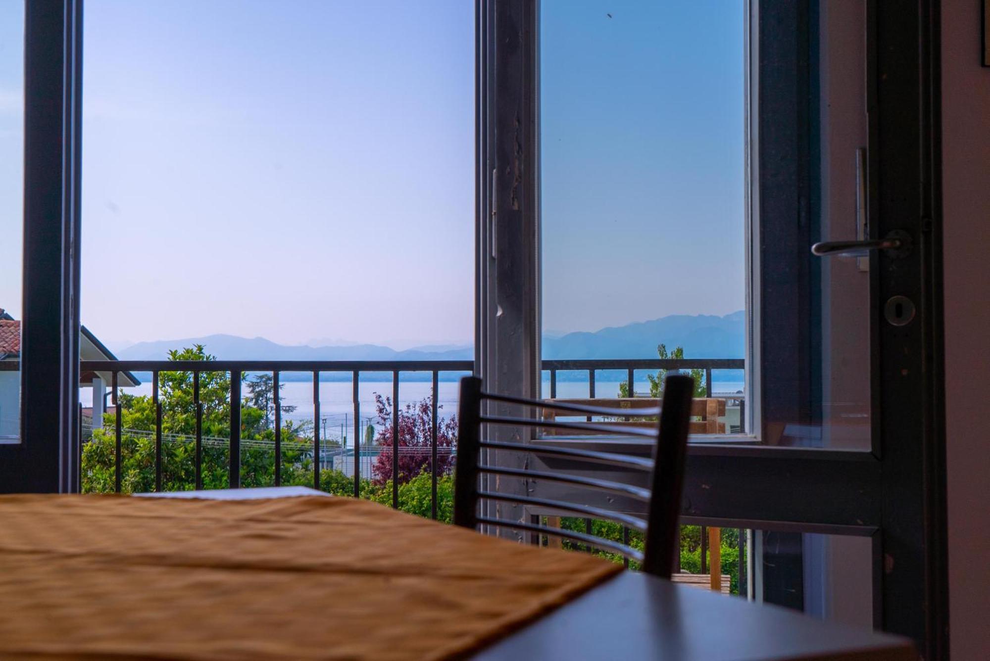 Villa La Magnolia - Private Beach Access, Garden, Views Lazise Phòng bức ảnh